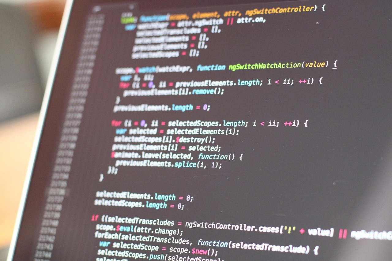 web面接に適した服装は何ですか？