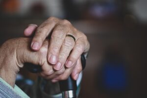 退職代行と転職支援の違いは？どちらを選ぶべきか比較解説！